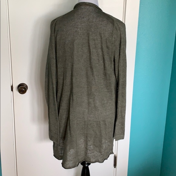 Sweater - Picture 2 of 2